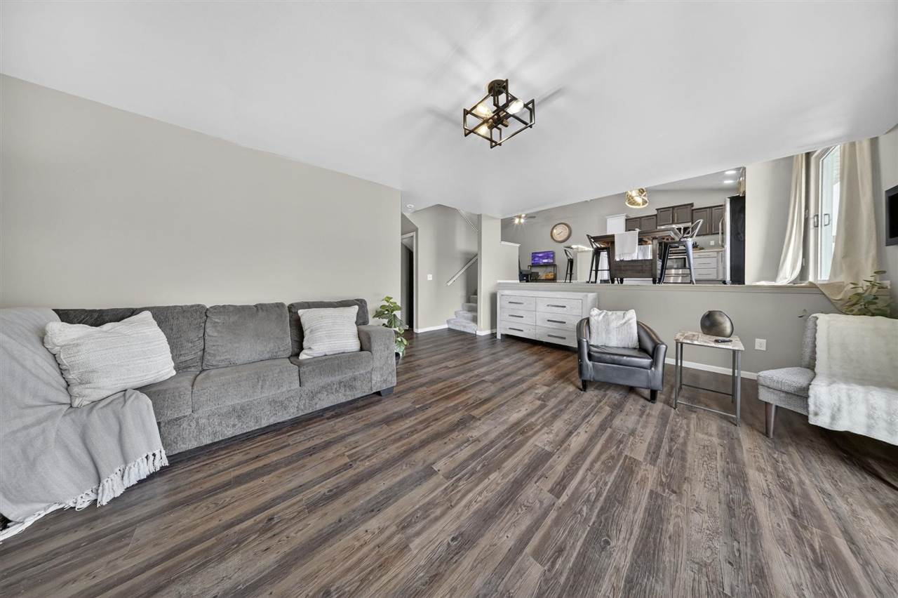 1545 Vesti Lane Iowa City IA 52240