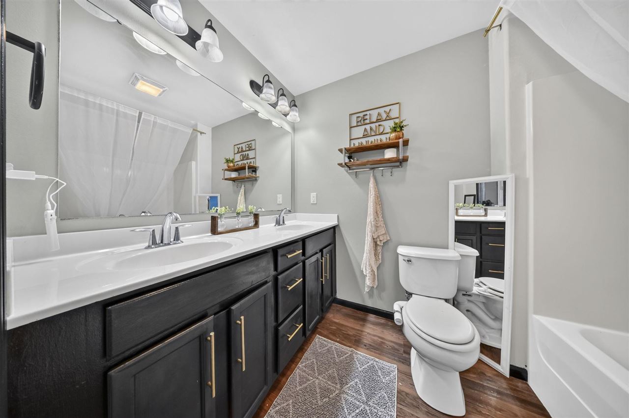 1545 Vesti Lane Iowa City IA 52240