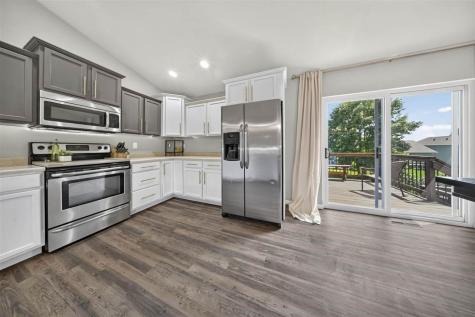 1545 Vesti Lane Iowa City IA 52240