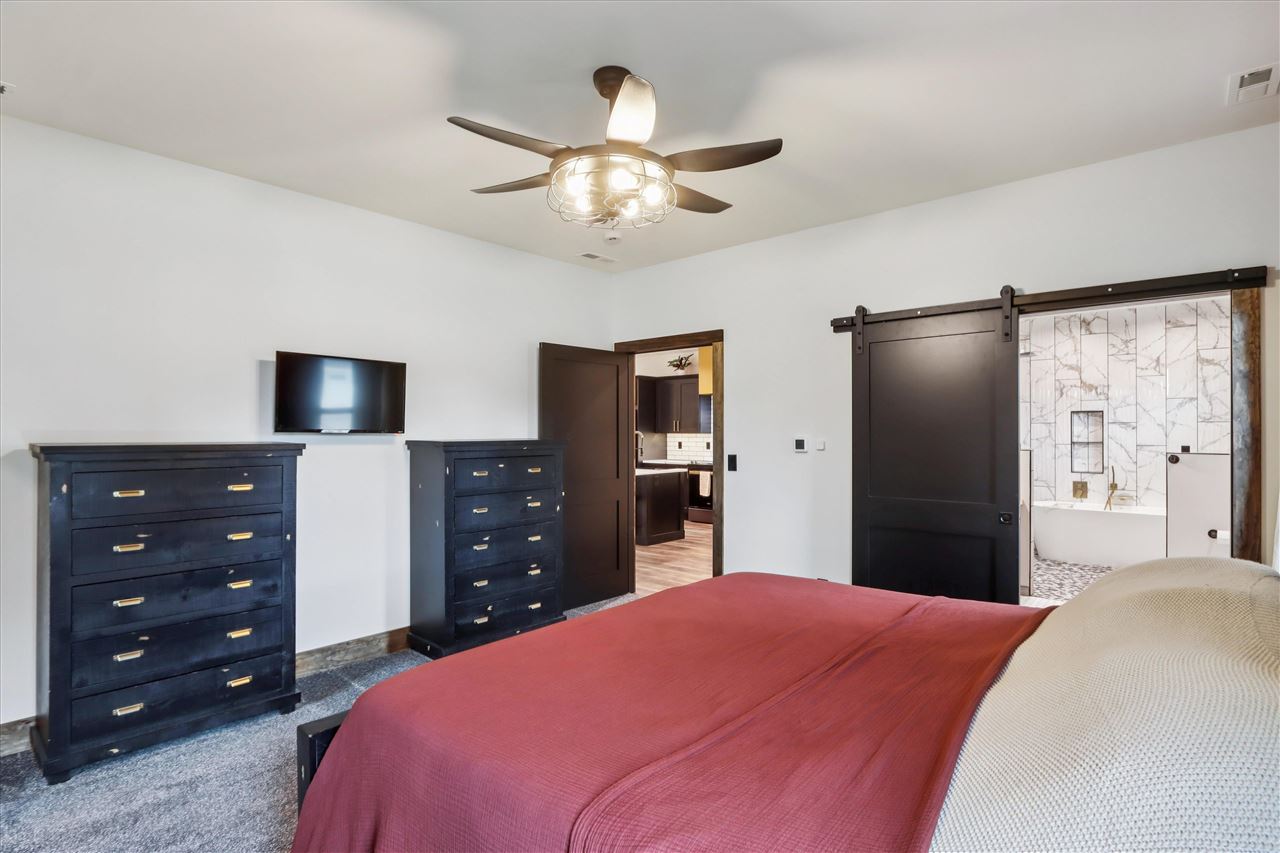 323 Roberts Avenue Marengo IA 52301