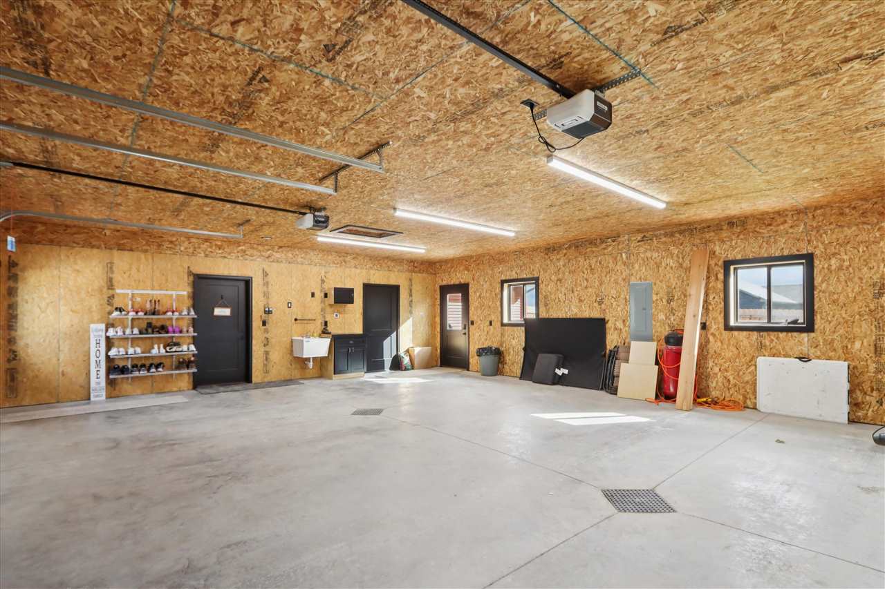 323 Roberts Avenue Marengo IA 52301