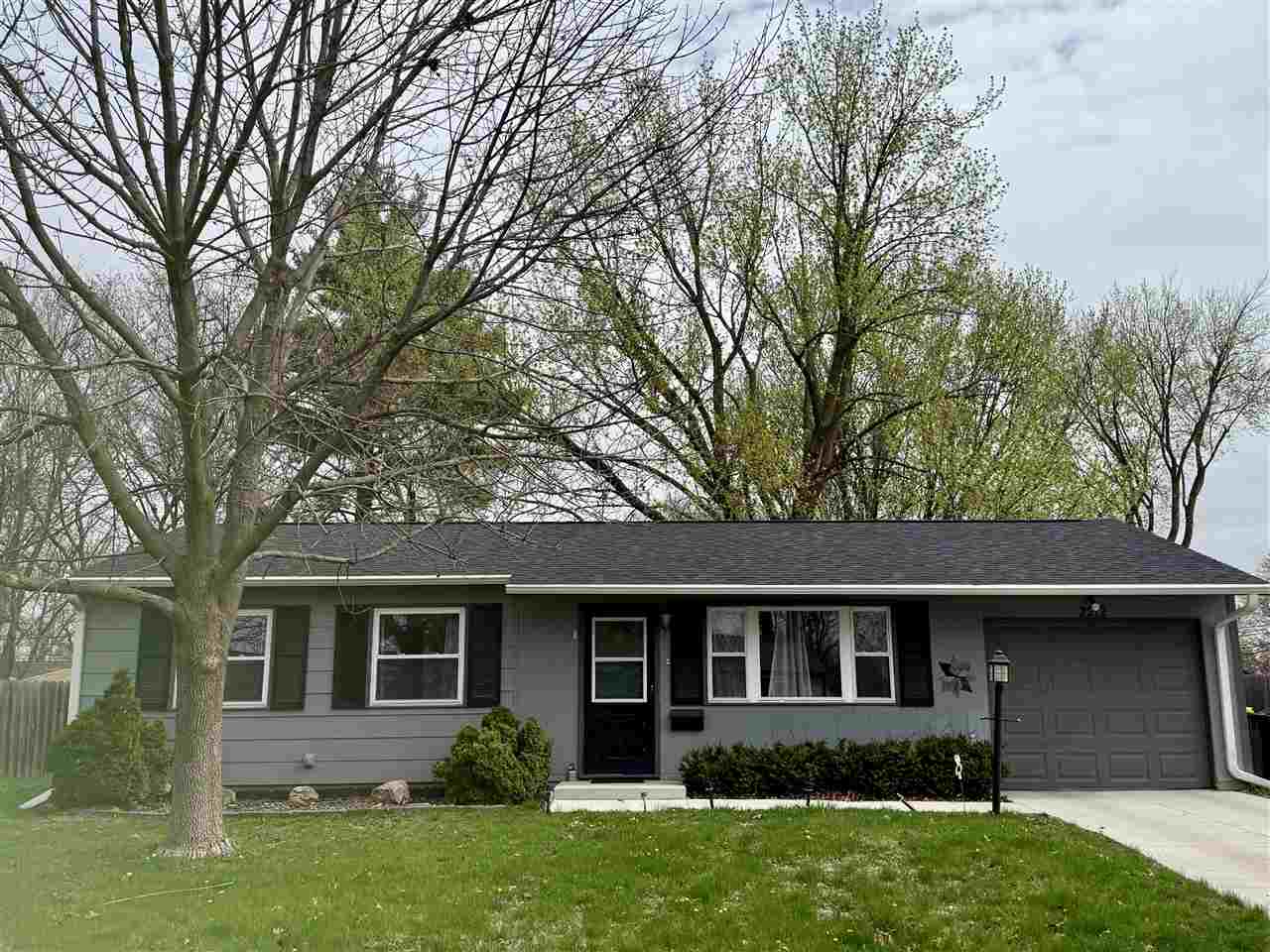 2212 Nevada Avenue Iowa City IA 52240