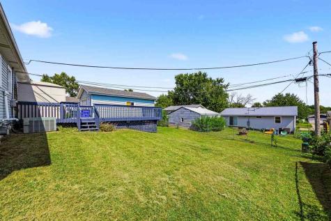 223 Lynda Drive NW Cedar Rapids IA 52405