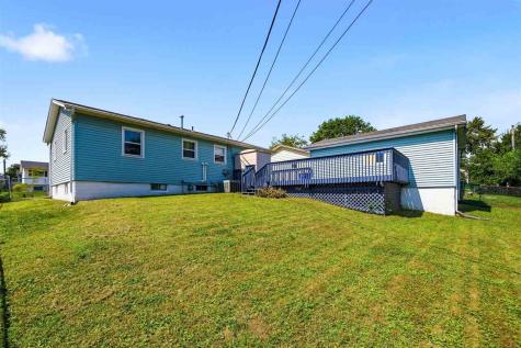 223 Lynda Drive NW Cedar Rapids IA 52405