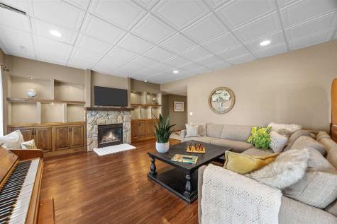 3352 Southridge Drive Amana IA 52203