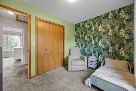 1953 Lakeside Drive Iowa City IA 52240