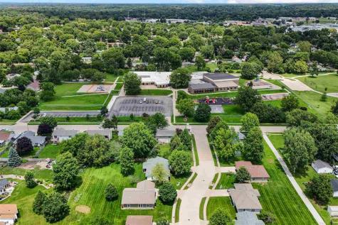1953 Lakeside Drive Iowa City IA 52240