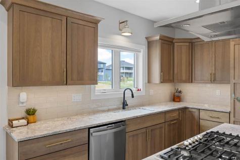 1244 Kona Circle Coralville IA 52241