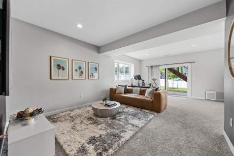 1244 Kona Circle Coralville IA 52241