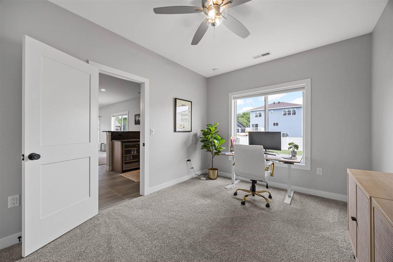1244 Kona Circle Coralville IA 52241