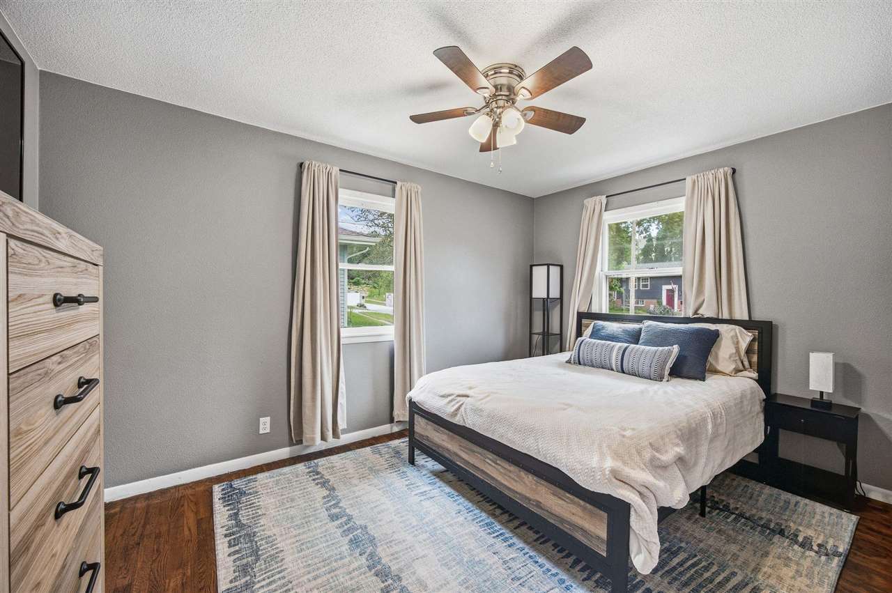 1648 24th Street NW Cedar Rapids IA 52405