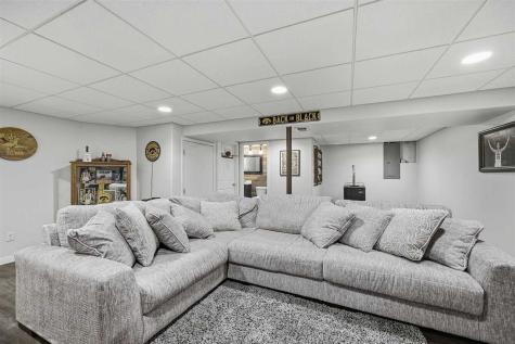 1648 24th Street NW Cedar Rapids IA 52405