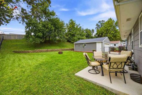 1648 24th Street NW Cedar Rapids IA 52405
