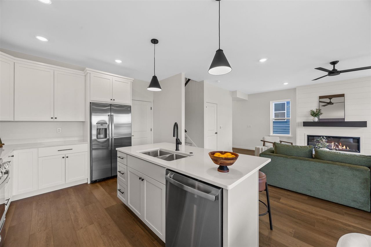 1322 Isabelle Lane North Liberty IA 52317