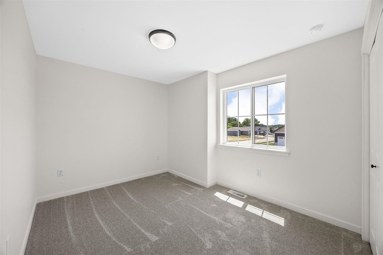 1322 Isabelle Lane North Liberty IA 52317
