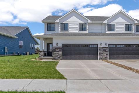 1322 Isabelle Lane North Liberty IA 52317