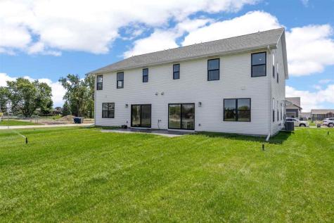 1322 Isabelle Lane North Liberty IA 52317