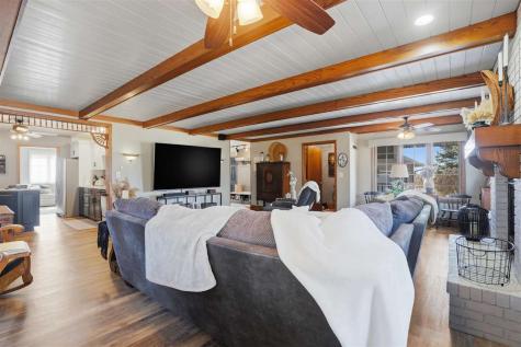 1105 N Marion Washington IA 52353