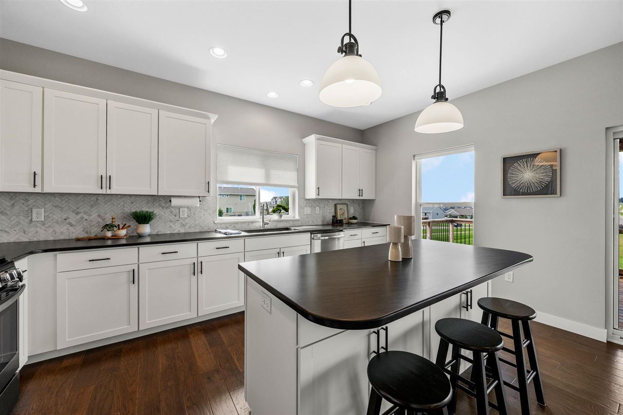 1300 E Tartan Drive North Liberty IA 52317