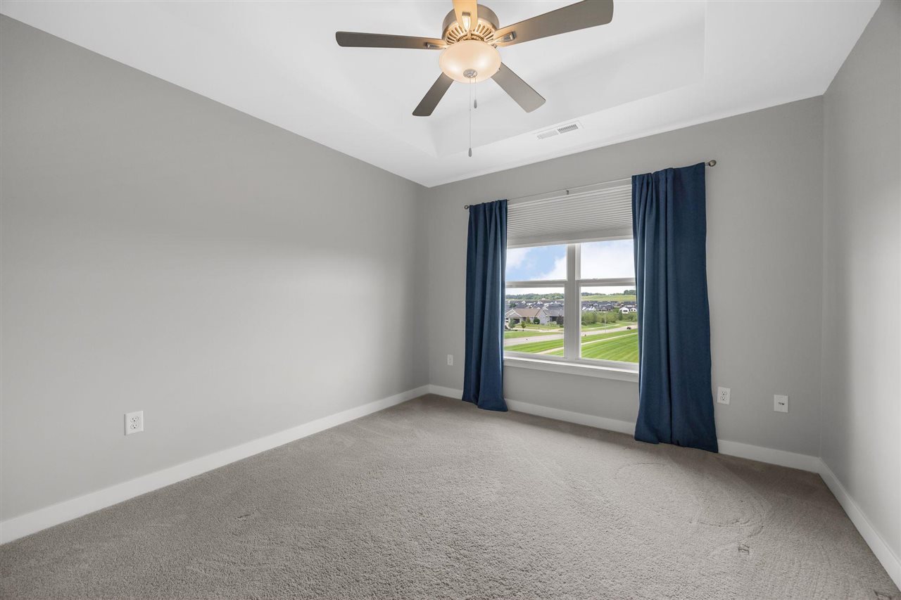 1300 E Tartan Drive North Liberty IA 52317