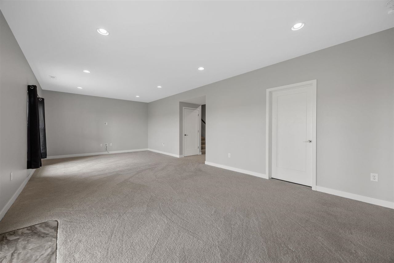 1300 E Tartan Drive North Liberty IA 52317