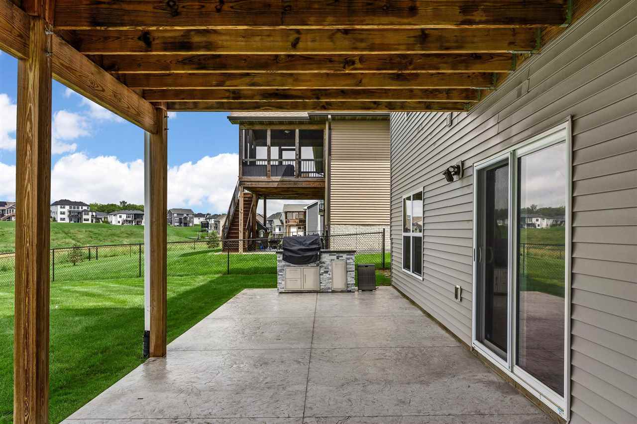 1300 E Tartan Drive North Liberty IA 52317