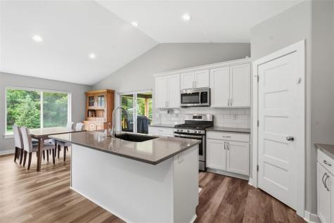 1435 Franklin Street North Liberty IA 52317