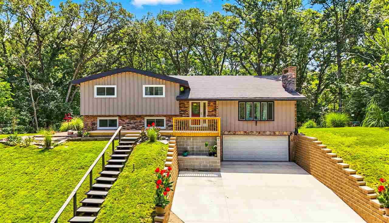 1175 Oakview Drive Columbus Junction IA 52738