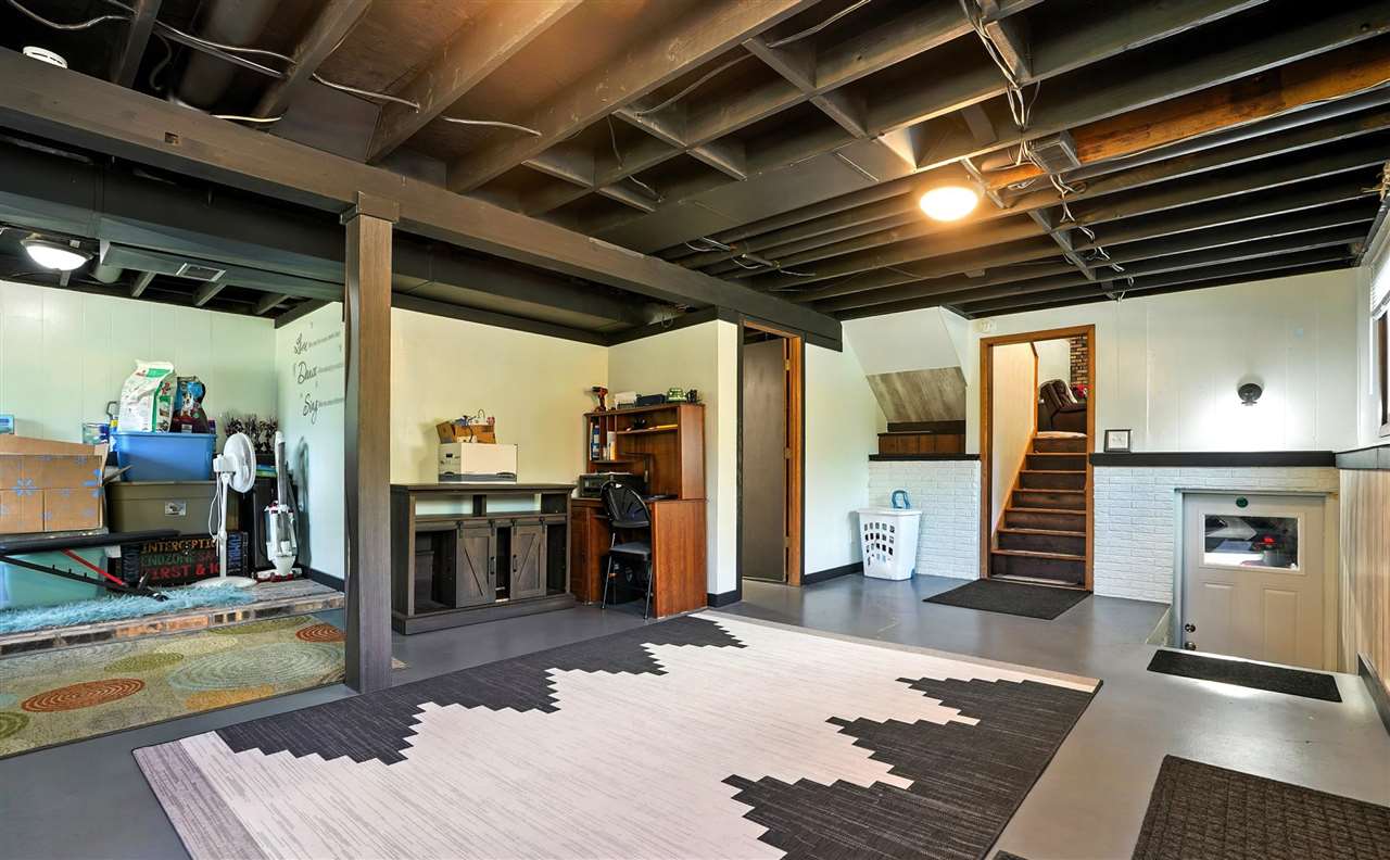 1175 Oakview Drive Columbus Junction IA 52738