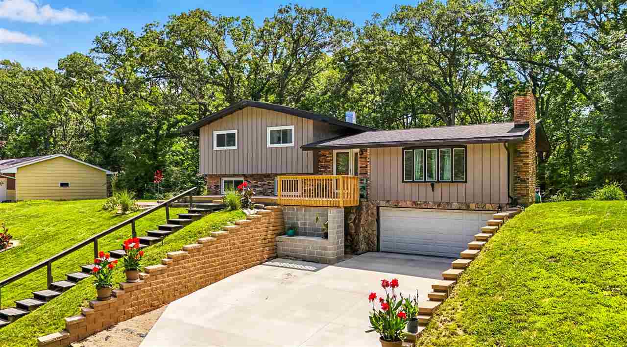 1175 Oakview Drive Columbus Junction IA 52738