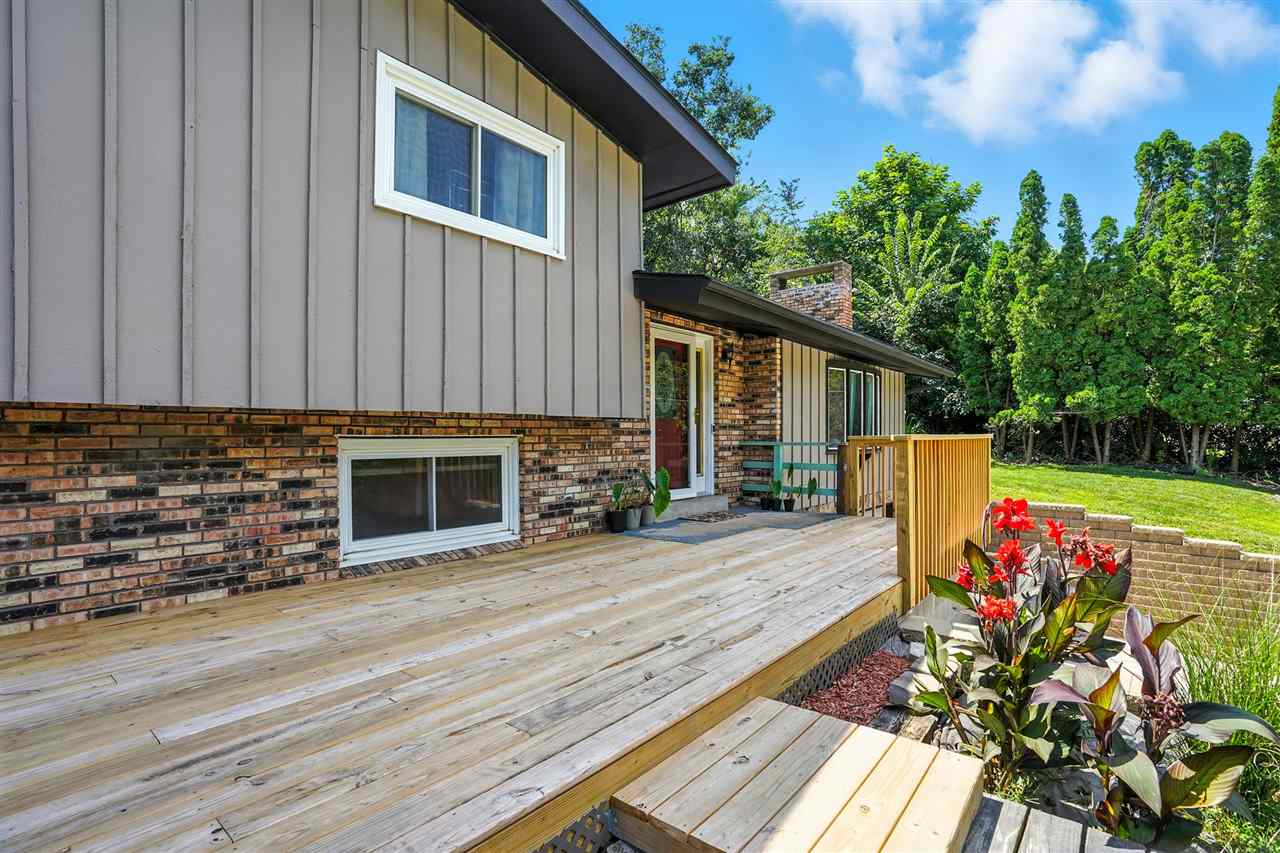 1175 Oakview Drive Columbus Junction IA 52738