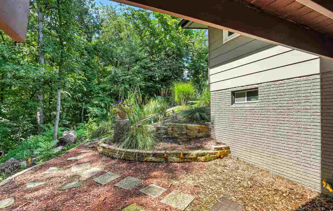 1175 Oakview Drive Columbus Junction IA 52738