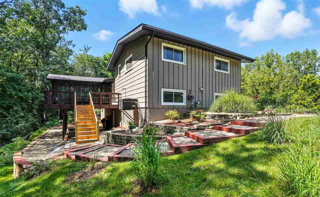 1175 Oakview Drive Columbus Junction IA 52738