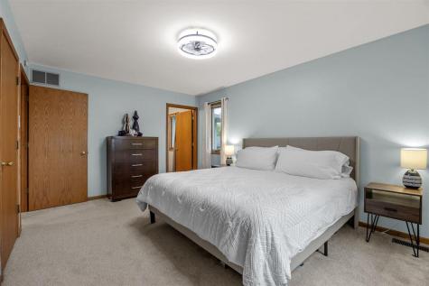 541 Amhurst Iowa City IA 52245