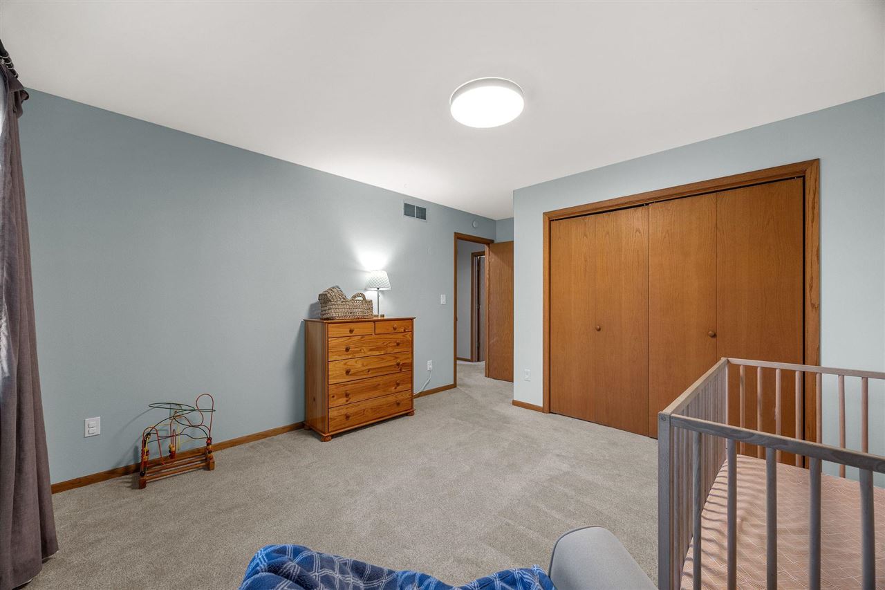 541 Amhurst Iowa City IA 52245