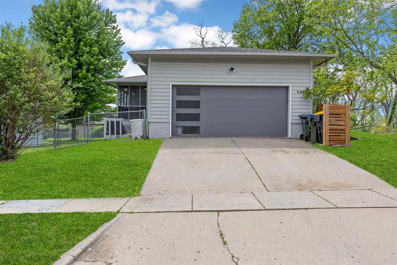 541 Amhurst Iowa City IA 52245
