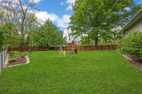 541 Amhurst Iowa City IA 52245
