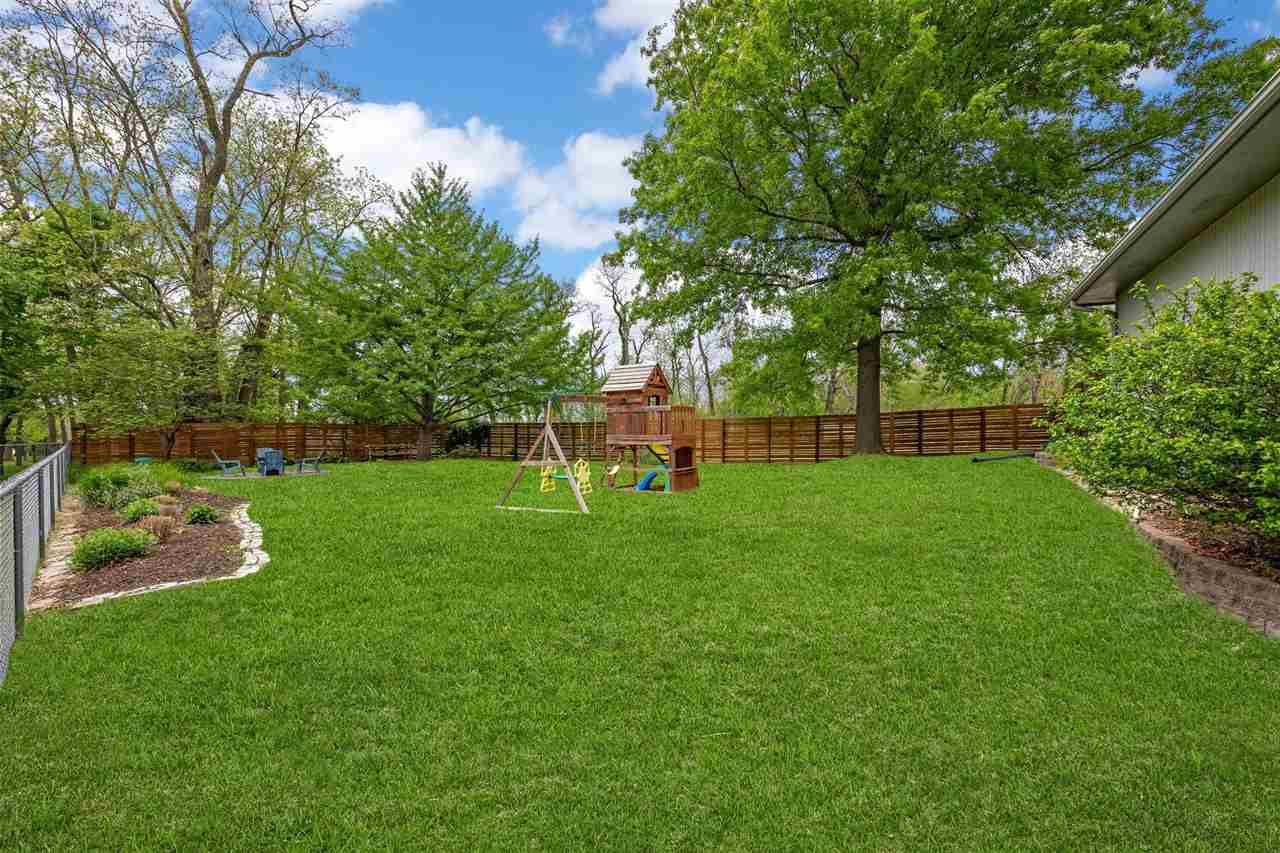 541 Amhurst Iowa City IA 52245