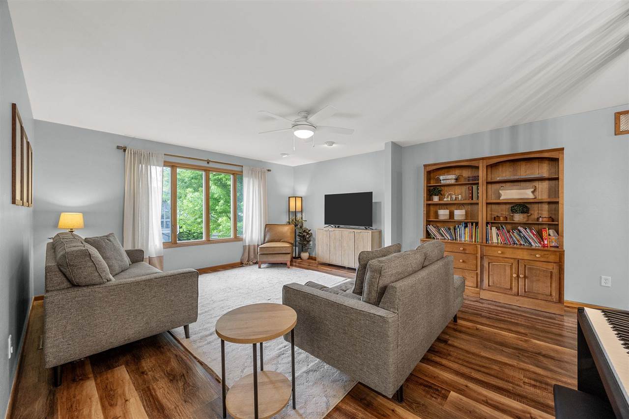 541 Amhurst Iowa City IA 52245