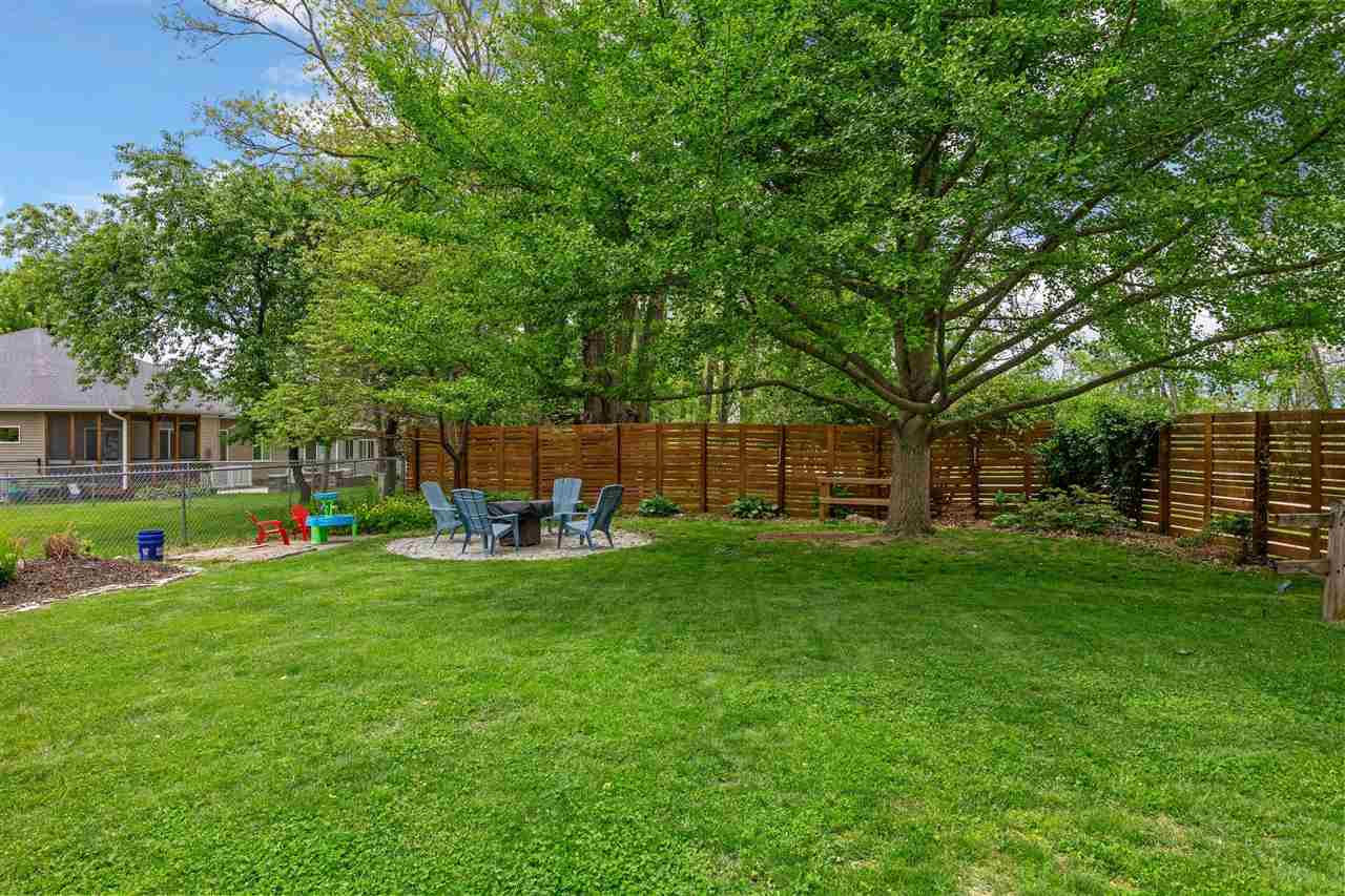 541 Amhurst Iowa City IA 52245