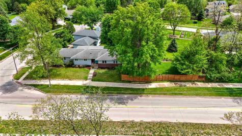 541 Amhurst Iowa City IA 52245