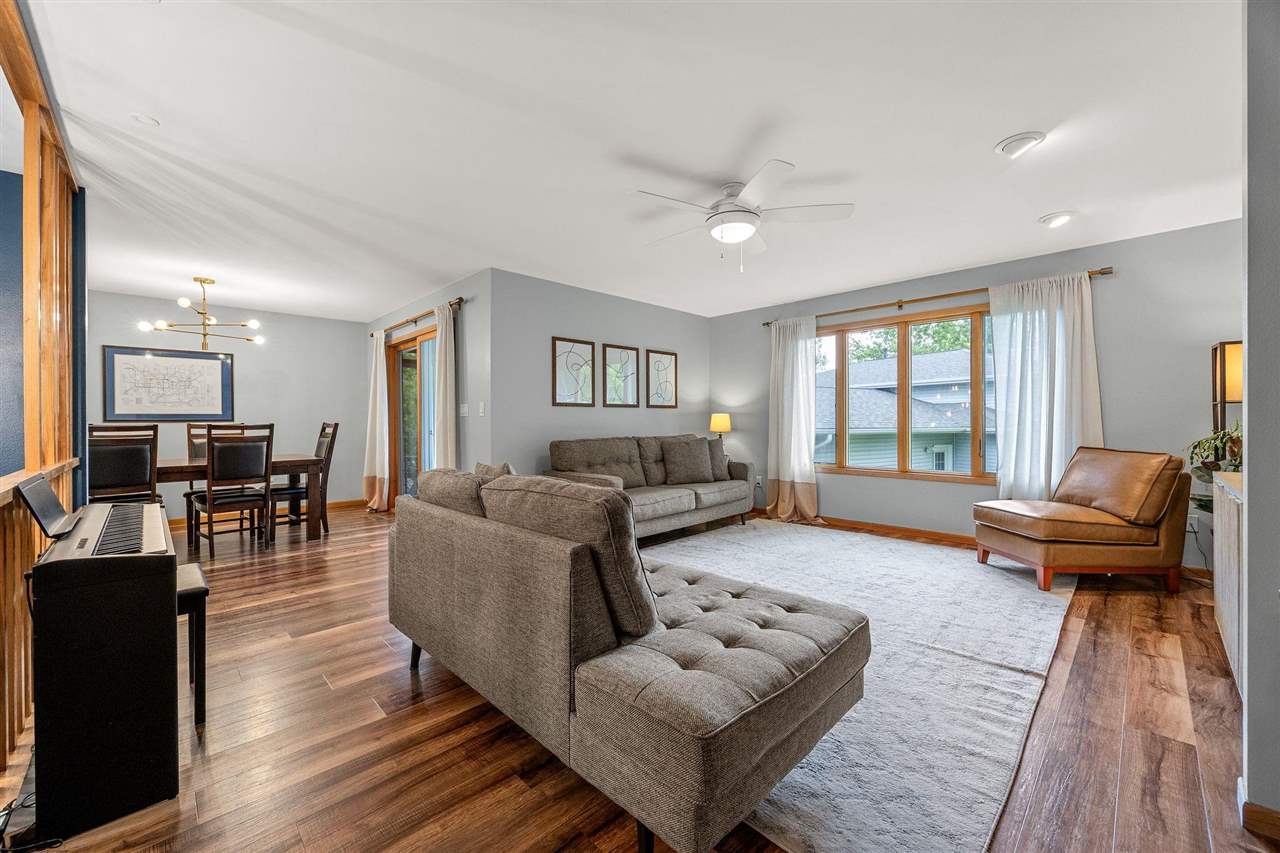 541 Amhurst Iowa City IA 52245