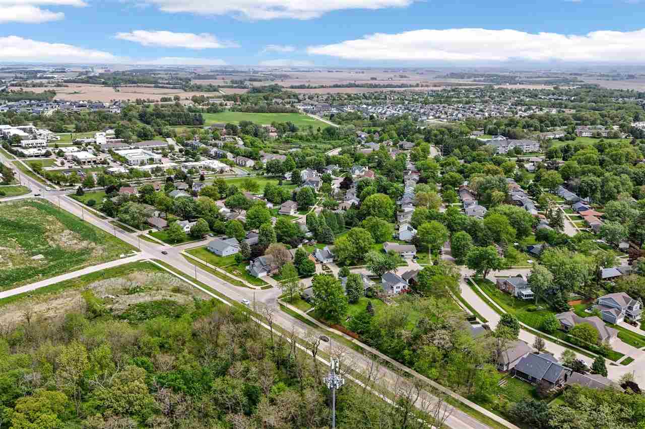 541 Amhurst Iowa City IA 52245