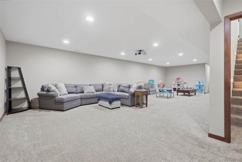 1246 Eagle Drive West Liberty IA 52776