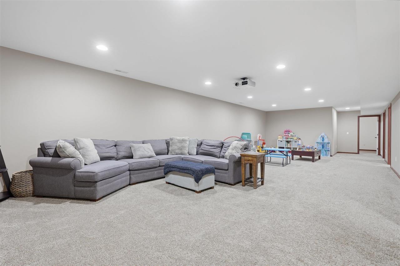 1246 Eagle Drive West Liberty IA 52776