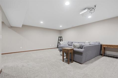 1246 Eagle Drive West Liberty IA 52776