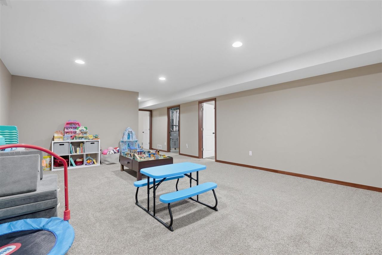 1246 Eagle Drive West Liberty IA 52776