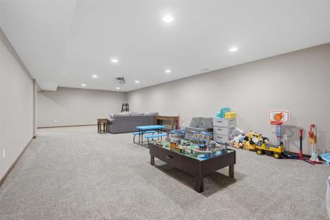 1246 Eagle Drive West Liberty IA 52776