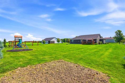 1246 Eagle Drive West Liberty IA 52776