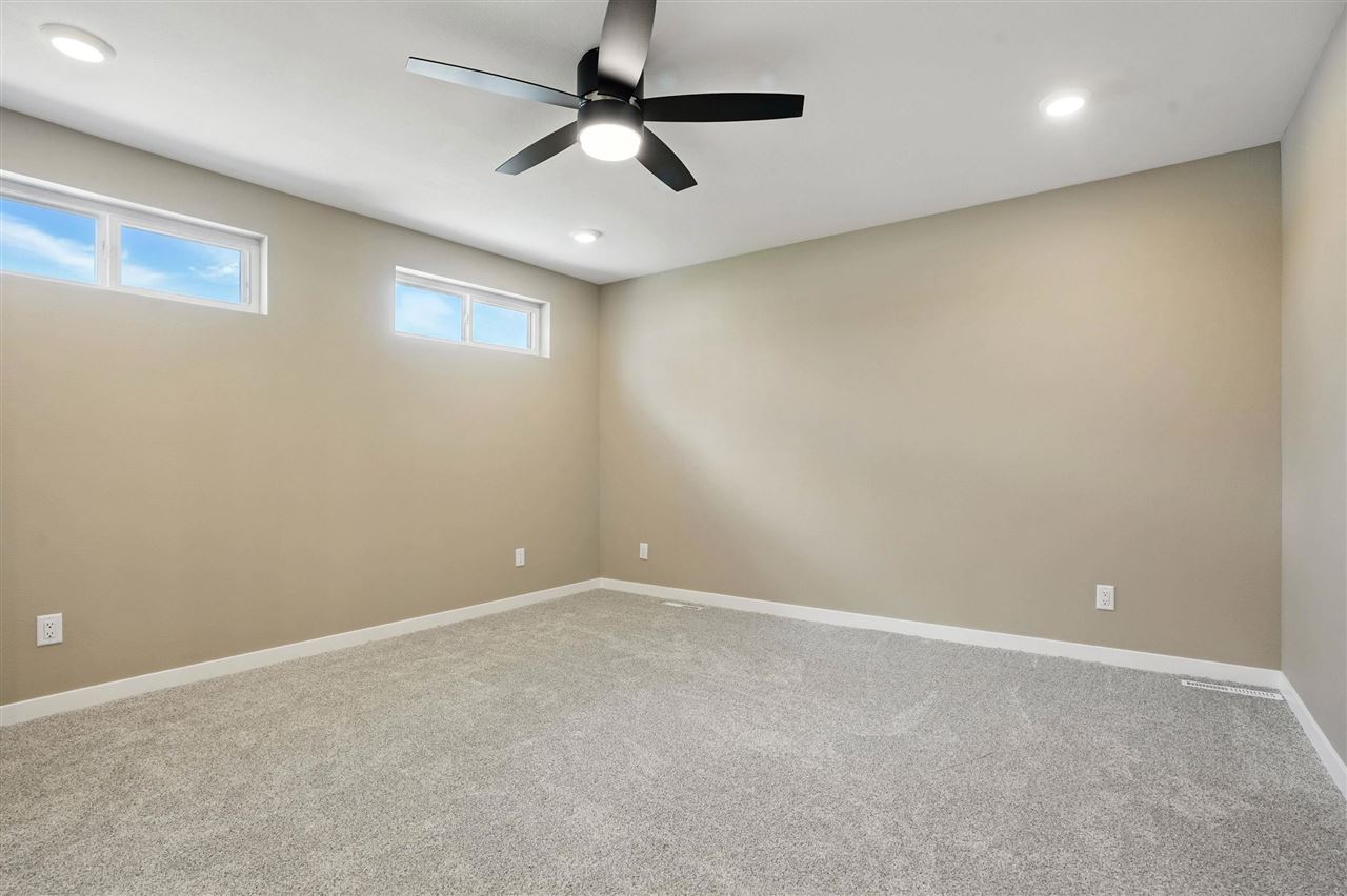 808 40th Avenue Amana IA 52203